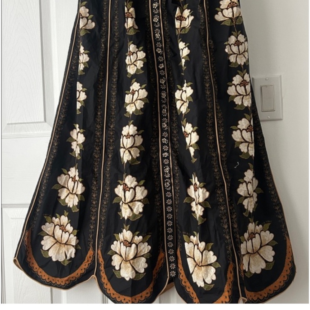 NWT Anthropologie FARM Rio Black Embroidered Flowers Floral Midi Shirt Dress M - Picture 11 of 11